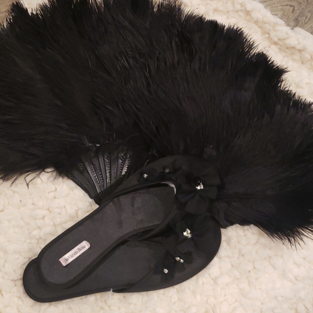 Boudoir items - Picture 3 of 3